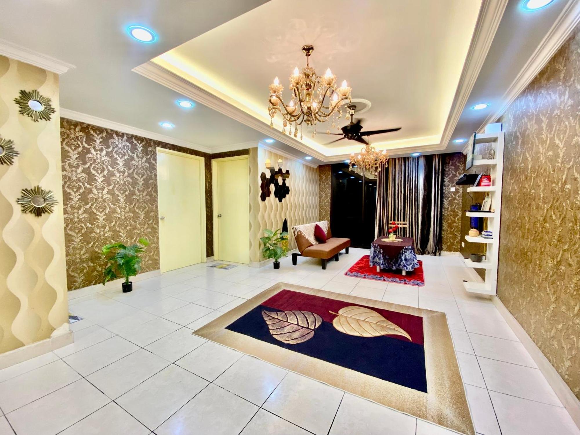 Putravilla Condominium Lovely & Spacious With Public Pool Kampong Kerdas Luaran gambar